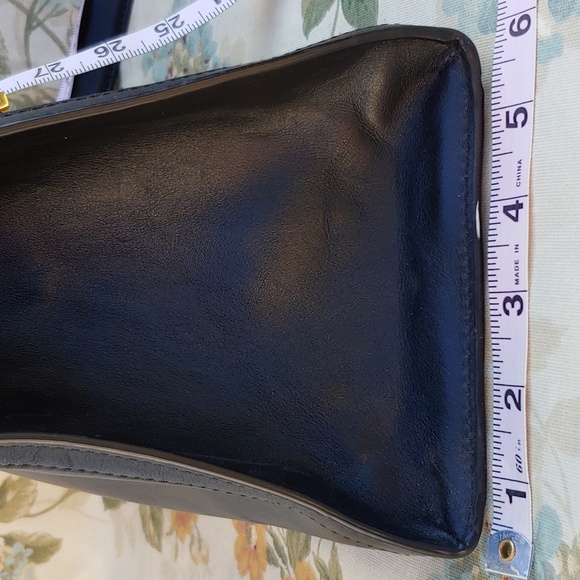 Michael Kors Black Leather Envelope Satchel Bag with Shoulder Strap - Picture 9 of 17